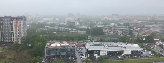 Магнит is one of Продовольственные магазины в Петербурге.