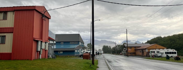 Valdez, AK is one of Lizzieさんのお気に入りスポット.