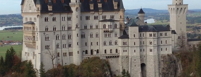Schloss Neuschwanstein is one of Germany.