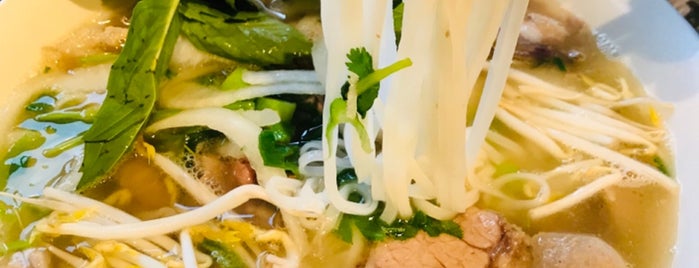 Pho Tây Hô is one of Wangさんのお気に入りスポット.