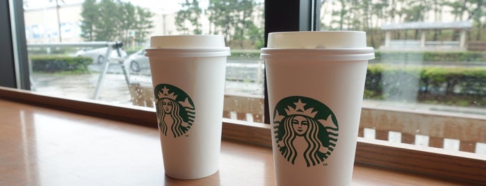 Starbucks is one of 閉店したスタバ.