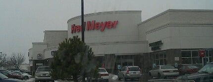 Fred Meyer is one of Lugares favoritos de Gayla.
