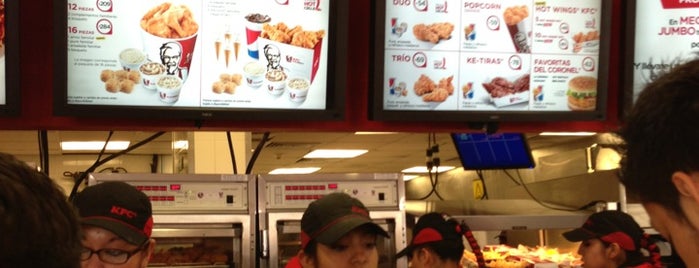 KFC is one of Orte, die Eduardo gefallen.