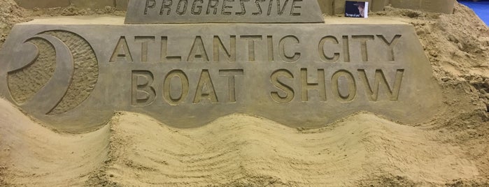 Atlantic City Convention Center Garage is one of Tempat yang Disukai Wendy.