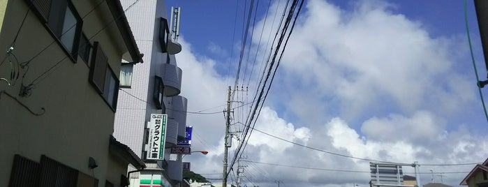 スリーエフ 久里浜店 is one of 喫煙コーナー.