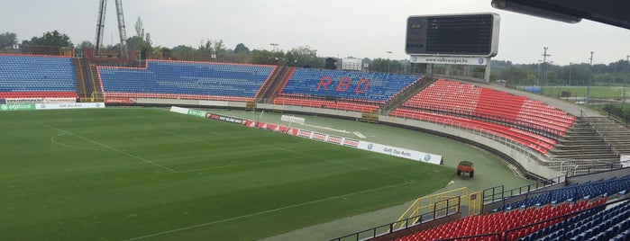 Sóstói Stadion is one of Stadionok.