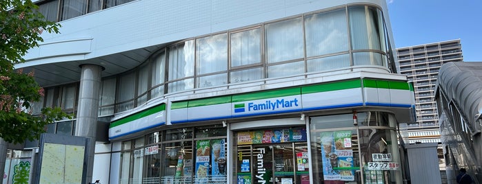 ファミリーマート 刈谷駅南口店 is one of コンビニ.