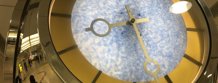 Silver Clock is one of ばぁのすけ39号 : понравившиеся места.