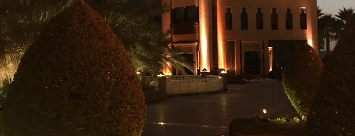 Al-Mashreq Hotel is one of Lugares favoritos de Dr. Marwan.