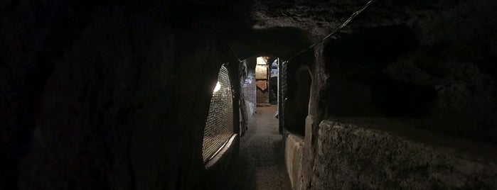 Catacombe di San Sebastiano is one of Vlad'ın Beğendiği Mekanlar.
