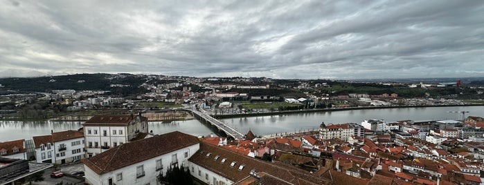 Coimbra is one of Места.