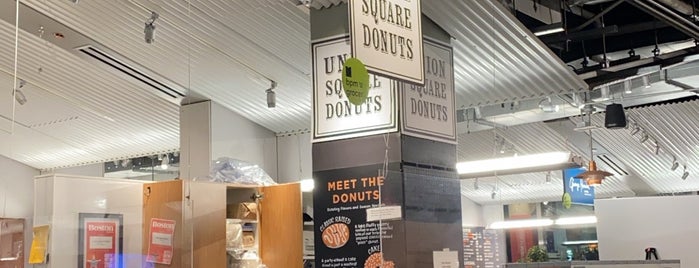 Union Square Donuts is one of Doughnuts!.