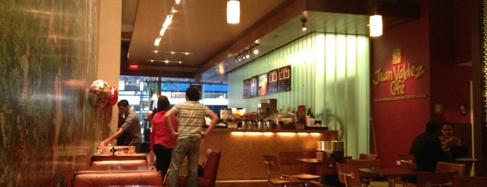 Juan Valdez Café is one of Potential Laptop-Friendly Midtown Coffee Shops.