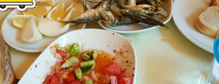 Deniz balık lokantası is one of Tempat yang Disukai Cem.