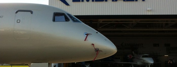 Embraer is one of สถานที่ที่ Ricardo ถูกใจ.