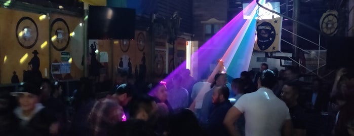 Vaqueros Bar is one of Bares Gay DF.