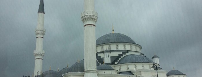 Güzelşehir Camii is one of Huseyin : понравившиеся места.