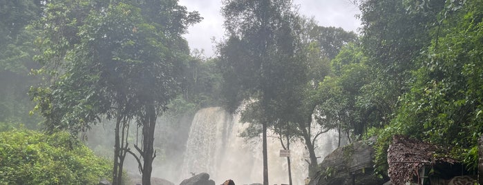 Phnom Kulen Waterfall is one of Vietnã.