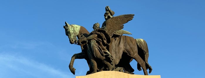 Kaiser-Wilhelm-Denkmal is one of Center Germany - Tourist Attractions.