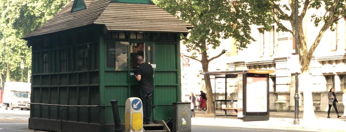 Cabmen's Shelter is one of London.
