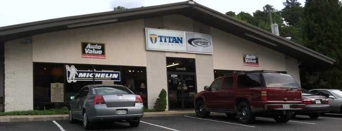 Titan Auto & Tire is one of Tempat yang Disukai Deanna.