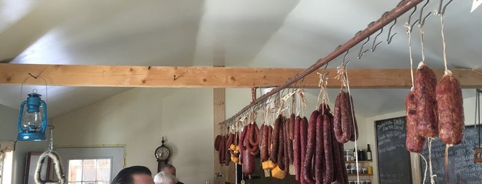Amish Charcuterie is one of Maine Road Trip ⛵.
