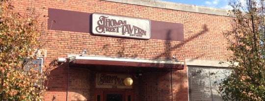Thomas Street Tavern is one of Tempat yang Disukai Kevin.