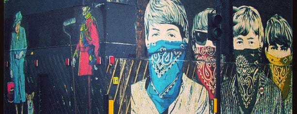 Mr. Brainwash exhibition is one of Posti che sono piaciuti a Nick.