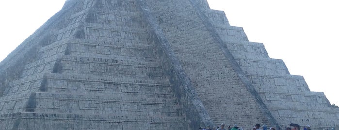 Zona Arqueológica de Chichén Itzá is one of สถานที่ที่ RockMántica ถูกใจ.