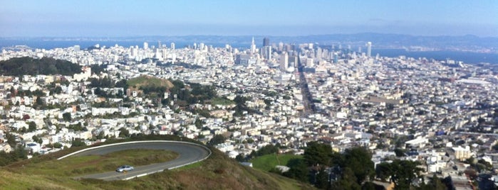 Twin Peaks Native Plant Restoration is one of Lieux qui ont plu à Will.