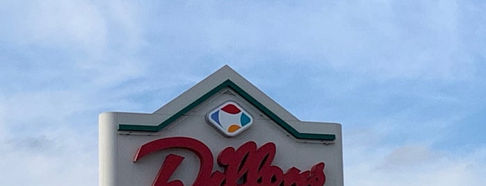 Dillons is one of Joshさんのお気に入りスポット.