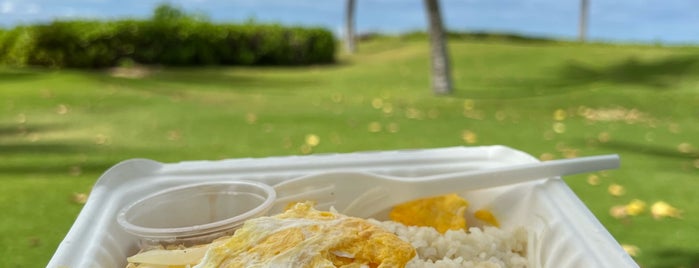 Juliez Restaurant is one of HNL to-do.