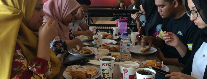 KFC is one of Foods Around UUM.