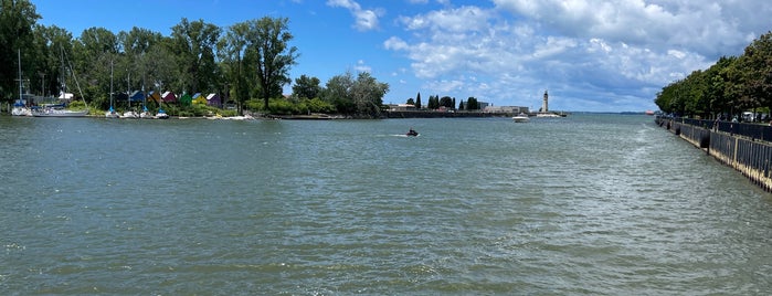 Buffalo Waterfront is one of Places to take visitors.