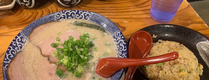 鶴亀堂 安城店 is one of ラーメン同好会・三河支部.