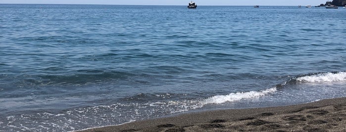 Fumarole - Spiaggia dei Maronti is one of Ischia.