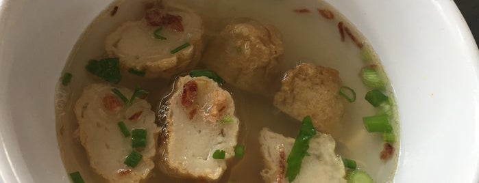 Meng Kee Steam Soup is one of Lieux qui ont plu à Chin.