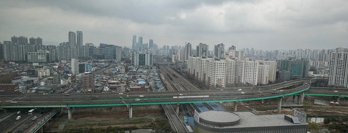 Sheraton Seoul D-Cube City Hotel is one of Marriott.