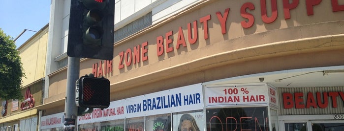 Hair Zone Beauty Supply is one of Tempat yang Disukai Dee.