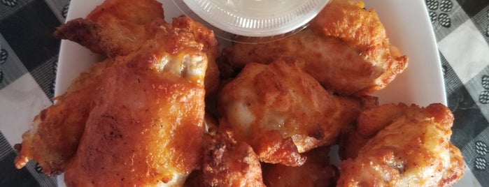 Vincenzo's Pizza of Saugus is one of The 15 Best Places for Chicken Wings in Santa Clarita.