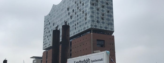 Anleger Sandtorhöft is one of Hamburg: Piere und Fährlinien.