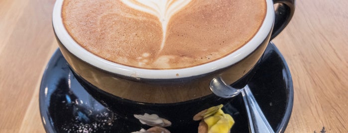 Oromo Coffee is one of Lugares favoritos de Victoria.