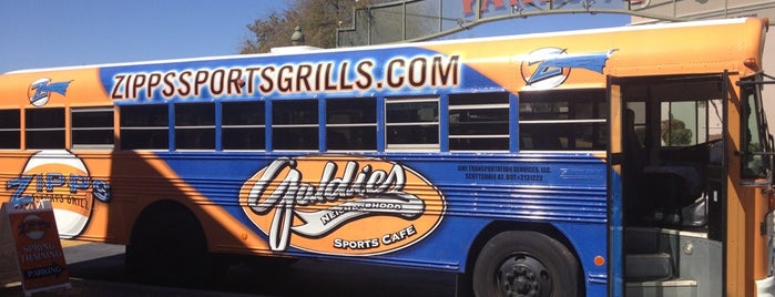 Zipps Sports Grill is one of Tempat yang Disukai gabriel.