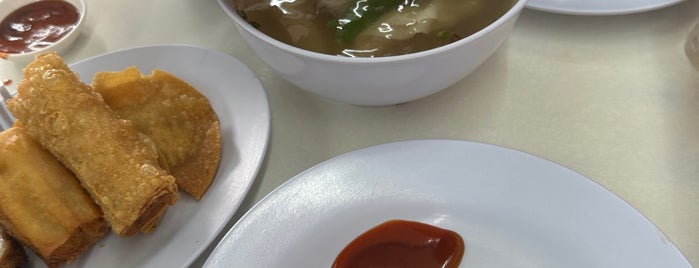 Restoran Home Town Yong Tow Foo is one of Top favorites in ampang , KL.