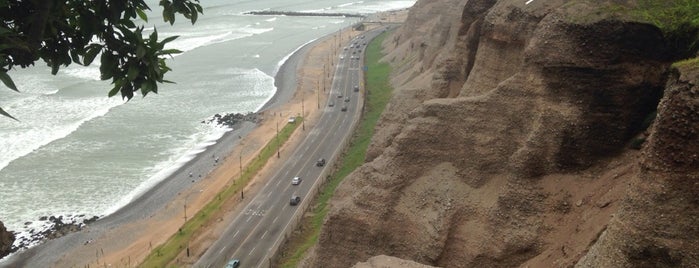 Malecón Cisneros is one of Lima.