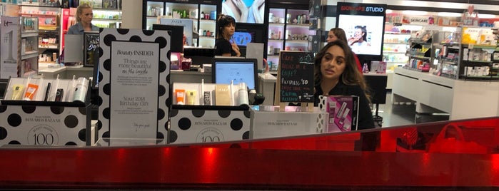 SEPHORA is one of Shopping!!.