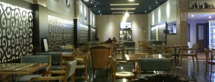 Orion Cafe is one of Lugares favoritos de İbrahim.