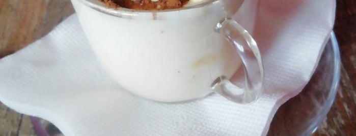 Şimşek Cafe is one of Posti che sono piaciuti a Selin Ezgi.
