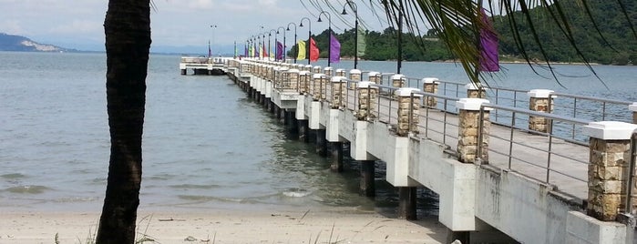 Pantai Jerjak is one of Neu Tea's Penang Trip 槟城 2.