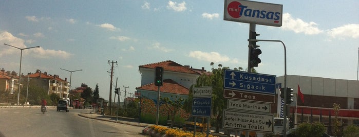 Seferihisar Meydanı is one of Posti che sono piaciuti a Asya İmge.